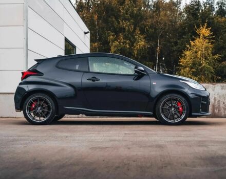 Чорний Тойота Яріс, об'ємом двигуна 1.6 л та пробігом 17 тис. км за 4900 $, фото 6 на Automoto.ua