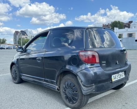 Черный Тойота Ярис, объемом двигателя 1 л и пробегом 370 тыс. км за 1550 $, фото 3 на Automoto.ua