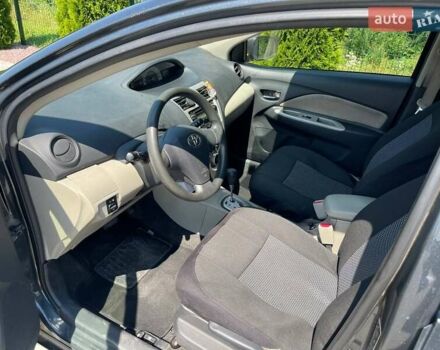 Чорний Тойота Яріс, об'ємом двигуна 1.5 л та пробігом 171 тис. км за 5300 $, фото 8 на Automoto.ua
