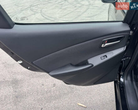 Чорний Тойота Яріс, об'ємом двигуна 1.5 л та пробігом 44 тис. км за 11999 $, фото 17 на Automoto.ua