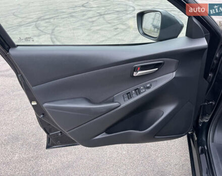 Чорний Тойота Яріс, об'ємом двигуна 1.5 л та пробігом 44 тис. км за 11999 $, фото 19 на Automoto.ua