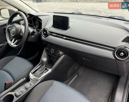 Чорний Тойота Яріс, об'ємом двигуна 1.5 л та пробігом 44 тис. км за 11999 $, фото 10 на Automoto.ua