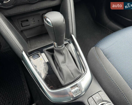Чорний Тойота Яріс, об'ємом двигуна 1.5 л та пробігом 44 тис. км за 11999 $, фото 30 на Automoto.ua