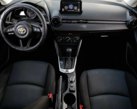 Чорний Тойота Яріс, об'ємом двигуна 1.5 л та пробігом 49 тис. км за 8000 $, фото 8 на Automoto.ua