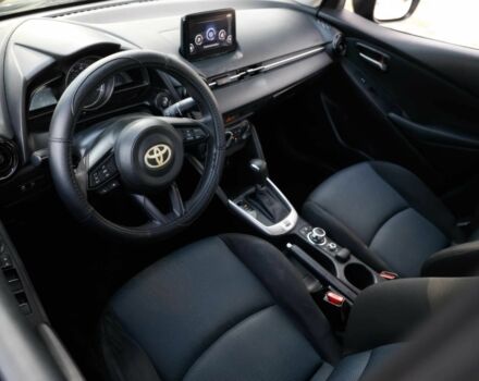 Чорний Тойота Яріс, об'ємом двигуна 1.5 л та пробігом 49 тис. км за 8000 $, фото 7 на Automoto.ua