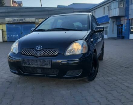 Черный Тойота Ярис, объемом двигателя 1 л и пробегом 190 тыс. км за 3950 $, фото 1 на Automoto.ua