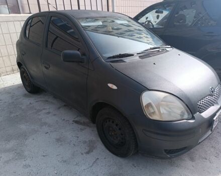 Черный Тойота Ярис, объемом двигателя 1.4 л и пробегом 410 тыс. км за 2100 $, фото 1 на Automoto.ua
