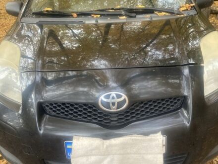 Тойота Яріс 2009 у Полтаві на Automoto.ua Чорний Тойота Яріс, об'ємом двигуна 1 л та пробігом 250 тис. км за 6554 $, фото 1 на Automoto.ua