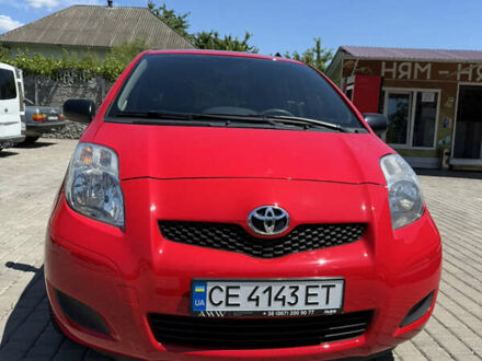 Чорний Тойота Яріс, об'ємом двигуна 1 л та пробігом 160 тис. км за 5800 $, фото 1 на Automoto.ua