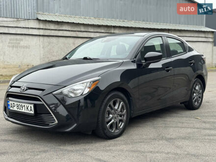 Чорний Тойота Яріс, об'ємом двигуна 1.5 л та пробігом 44 тис. км за 11999 $, фото 1 на Automoto.ua