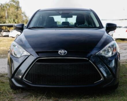 Черный Тойота Ярис, объемом двигателя 1.5 л и пробегом 49 тыс. км за 8000 $, фото 1 на Automoto.ua