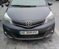 Фіолетовий Тойота Яріс, об'ємом двигуна 1.33 л та пробігом 180 тис. км за 9000 $, фото 1 на Automoto.ua