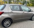 Коричневый Тойота Ярис, объемом двигателя 1 л и пробегом 130 тыс. км за 9800 $, фото 4 на Automoto.ua