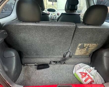 Червоний Тойота Яріс, об'ємом двигуна 1 л та пробігом 180 тис. км за 2700 $, фото 10 на Automoto.ua