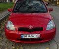 Красный Тойота Ярис, объемом двигателя 1 л и пробегом 185 тыс. км за 2700 $, фото 2 на Automoto.ua