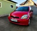 Красный Тойота Ярис, объемом двигателя 1 л и пробегом 118 тыс. км за 3200 $, фото 1 на Automoto.ua