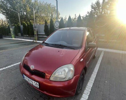 Червоний Тойота Яріс, об'ємом двигуна 1.3 л та пробігом 200 тис. км за 3500 $, фото 1 на Automoto.ua