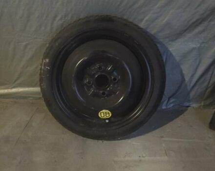 Червоний Тойота Яріс, об'ємом двигуна 1.3 л та пробігом 268 тис. км за 5500 $, фото 12 на Automoto.ua