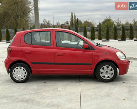 Красный Тойота Ярис, объемом двигателя 1 л и пробегом 240 тыс. км за 2600 $, фото 7 на Automoto.ua