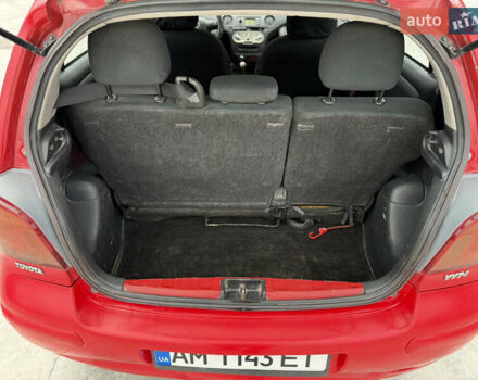 Красный Тойота Ярис, объемом двигателя 1 л и пробегом 240 тыс. км за 2600 $, фото 15 на Automoto.ua