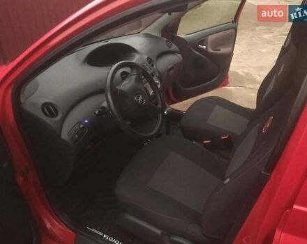 Червоний Тойота Яріс, об'ємом двигуна 1.3 л та пробігом 268 тис. км за 5500 $, фото 5 на Automoto.ua