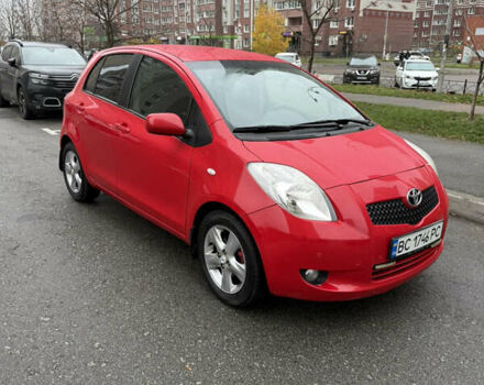 Красный Тойота Ярис, объемом двигателя 1.3 л и пробегом 151 тыс. км за 4950 $, фото 2 на Automoto.ua