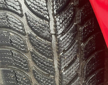 Красный Тойота Ярис, объемом двигателя 1.3 л и пробегом 182 тыс. км за 5900 $, фото 38 на Automoto.ua