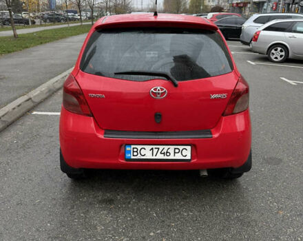 Красный Тойота Ярис, объемом двигателя 1.3 л и пробегом 151 тыс. км за 4950 $, фото 5 на Automoto.ua
