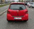 Красный Тойота Ярис, объемом двигателя 1.3 л и пробегом 151 тыс. км за 4950 $, фото 5 на Automoto.ua
