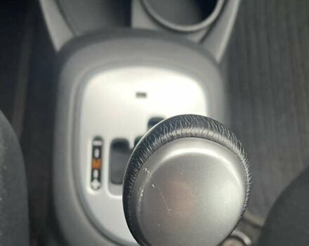 Красный Тойота Ярис, объемом двигателя 1.3 л и пробегом 182 тыс. км за 5900 $, фото 21 на Automoto.ua