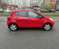 Красный Тойота Ярис, объемом двигателя 1.3 л и пробегом 151 тыс. км за 4950 $, фото 3 на Automoto.ua