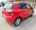 Красный Тойота Ярис, объемом двигателя 1.3 л и пробегом 147 тыс. км за 5700 $, фото 2 на Automoto.ua