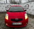 Красный Тойота Ярис, объемом двигателя 1.3 л и пробегом 147 тыс. км за 5400 $, фото 4 на Automoto.ua