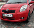 Красный Тойота Ярис, объемом двигателя 1.3 л и пробегом 151 тыс. км за 7100 $, фото 4 на Automoto.ua