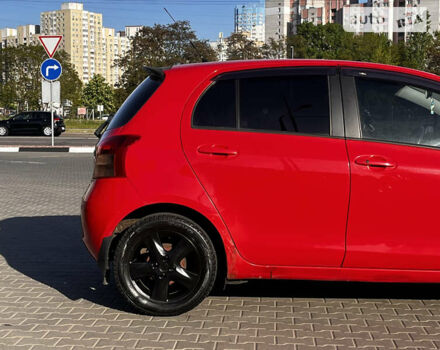 Красный Тойота Ярис, объемом двигателя 1.3 л и пробегом 146 тыс. км за 5999 $, фото 21 на Automoto.ua