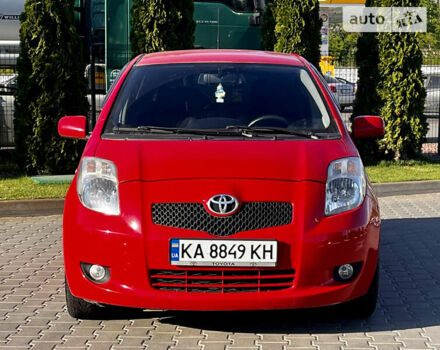 Красный Тойота Ярис, объемом двигателя 1.3 л и пробегом 146 тыс. км за 5999 $, фото 4 на Automoto.ua