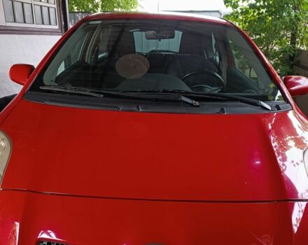 Красный Тойота Ярис, объемом двигателя 0.11 л и пробегом 113 тыс. км за 5373 $, фото 1 на Automoto.ua