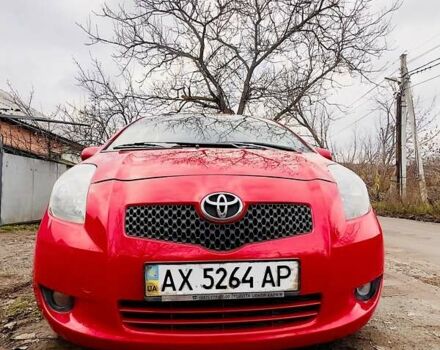 Червоний Тойота Яріс, об'ємом двигуна 1.3 л та пробігом 93 тис. км за 6500 $, фото 9 на Automoto.ua