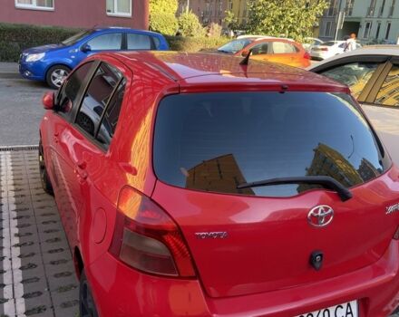 Красный Тойота Ярис, объемом двигателя 1.3 л и пробегом 117 тыс. км за 6500 $, фото 1 на Automoto.ua