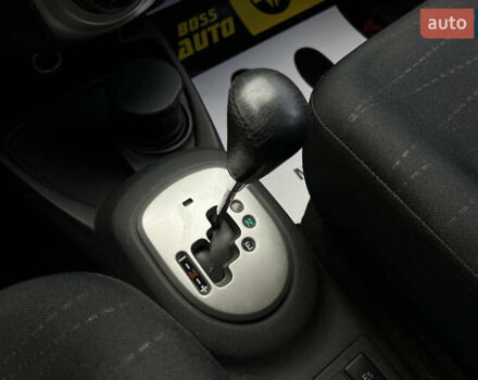 Красный Тойота Ярис, объемом двигателя 1.3 л и пробегом 153 тыс. км за 7300 $, фото 15 на Automoto.ua