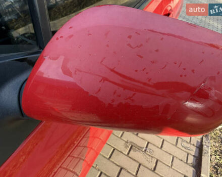 Красный Тойота Ярис, объемом двигателя 1.3 л и пробегом 158 тыс. км за 5200 $, фото 4 на Automoto.ua