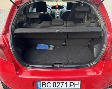 Красный Тойота Ярис, объемом двигателя 1.3 л и пробегом 121 тыс. км за 5800 $, фото 12 на Automoto.ua