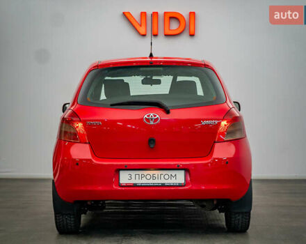 Красный Тойота Ярис, объемом двигателя 1.3 л и пробегом 186 тыс. км за 5425 $, фото 5 на Automoto.ua