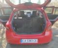 Красный Тойота Ярис, объемом двигателя 1 л и пробегом 190 тыс. км за 5200 $, фото 5 на Automoto.ua