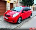 Красный Тойота Ярис, объемом двигателя 1.3 л и пробегом 170 тыс. км за 5300 $, фото 1 на Automoto.ua