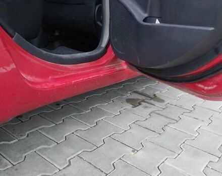 Красный Тойота Ярис, объемом двигателя 1.3 л и пробегом 175 тыс. км за 5500 $, фото 8 на Automoto.ua