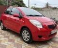Красный Тойота Ярис, объемом двигателя 1.3 л и пробегом 142 тыс. км за 6000 $, фото 3 на Automoto.ua