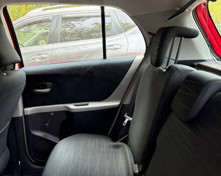 Красный Тойота Ярис, объемом двигателя 1.3 л и пробегом 95 тыс. км за 6500 $, фото 9 на Automoto.ua