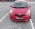 Красный Тойота Ярис, объемом двигателя 1.3 л и пробегом 175 тыс. км за 5500 $, фото 3 на Automoto.ua