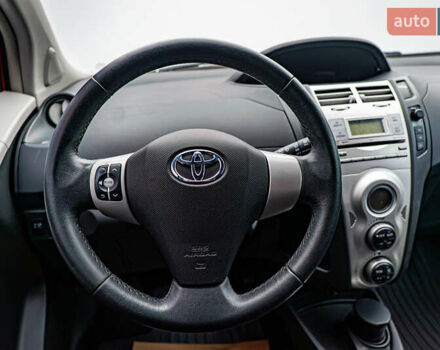 Красный Тойота Ярис, объемом двигателя 1.3 л и пробегом 186 тыс. км за 5425 $, фото 11 на Automoto.ua